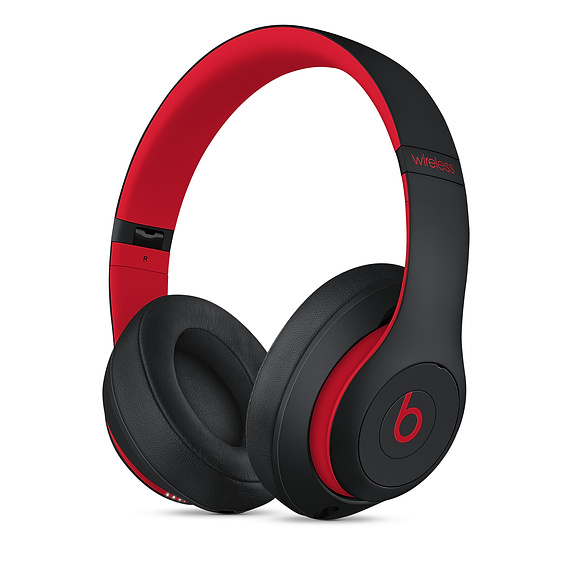 Beats Studio3 Wireless Over Ear Headphones